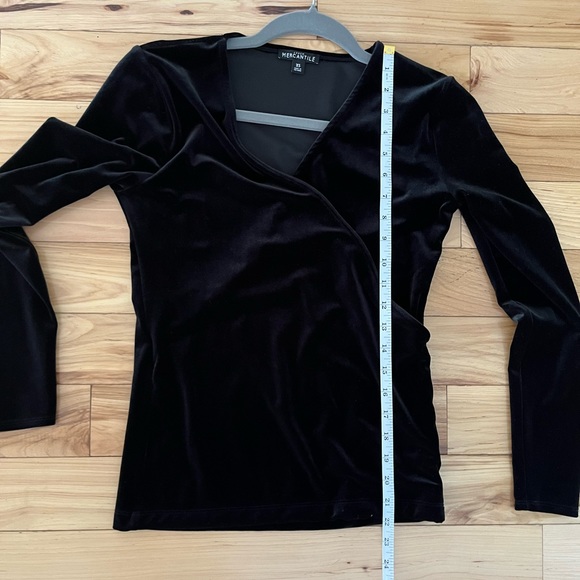 J. Crew Mercantile Surplice Black Velvet Top Size XS - Picture 10 of 11